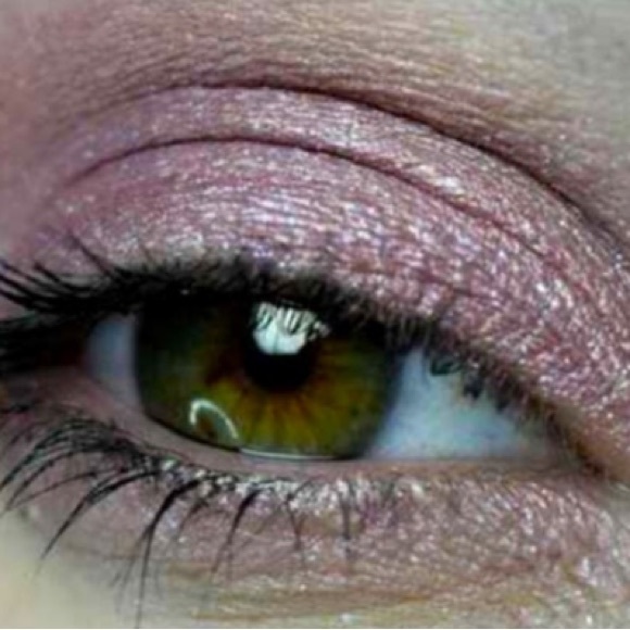 High Pigment Loose Eyeshadow - Picture 4 of 4